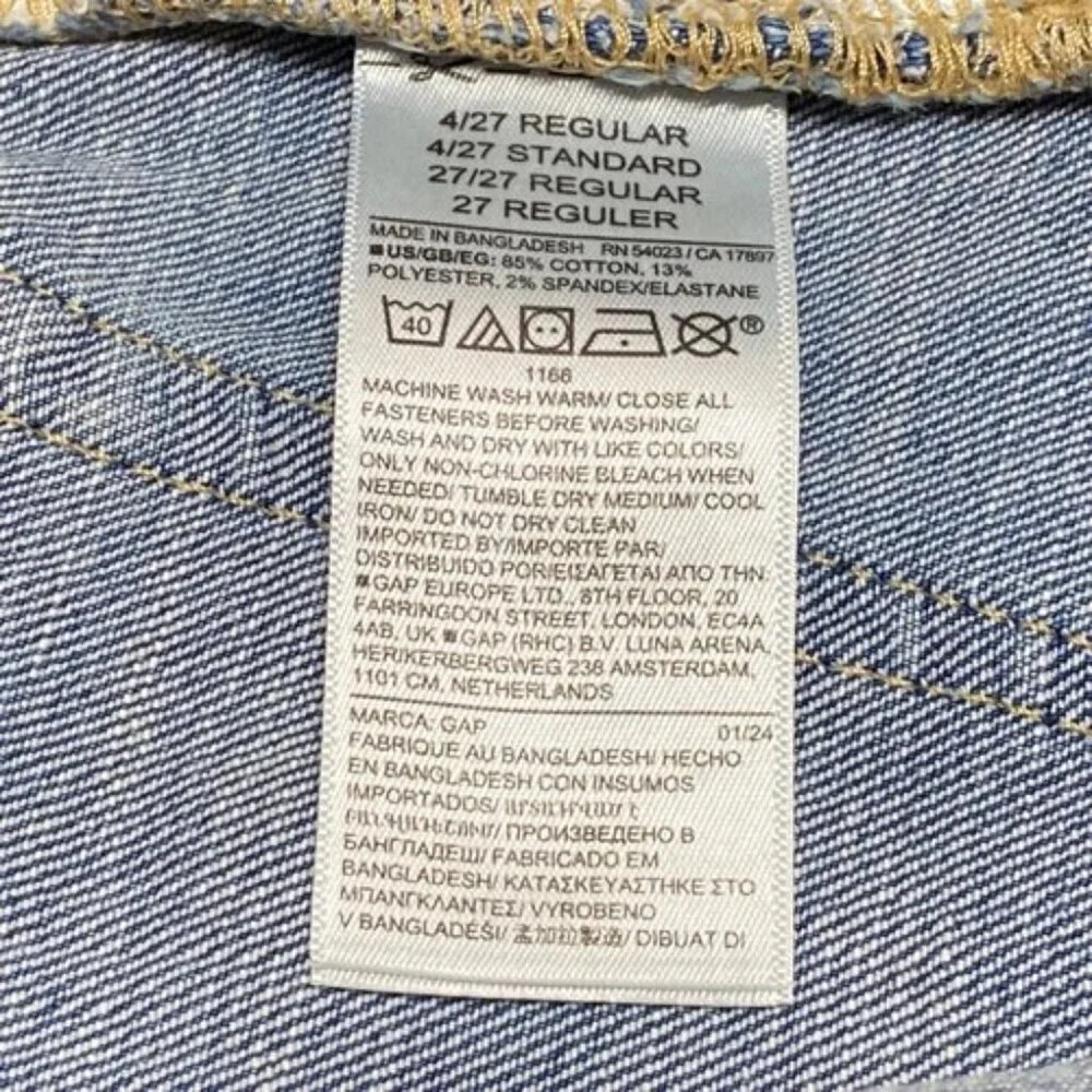 Gap Denim Jeans Women's 27/4 Classic Straight‎ Medium Wash Stretch Mid Rise NWT